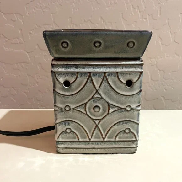 Scentsy Wax Melt Warmer Lenox Square Candle Fragrance Retired - Picture 6 of 11